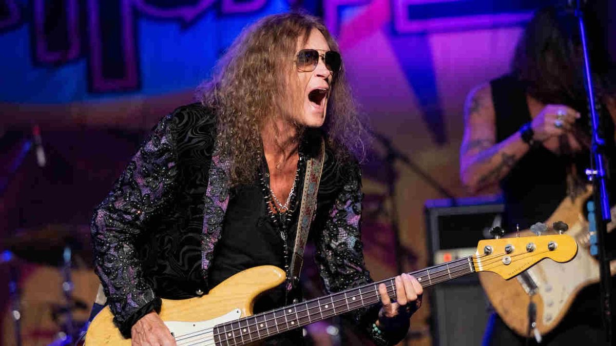Glenn Hughes