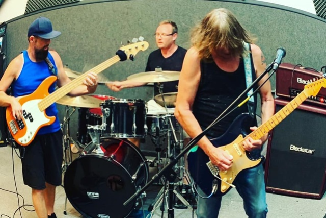 Image of Pat Travers Image of Pat Travers