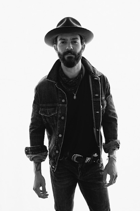 In The Row with Daniel Etheridge & friends