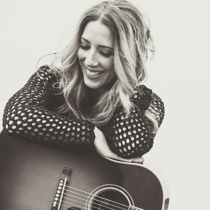 In The Round with Victoria Banks, Ava Hall, Thomas Baldwin & Emily Shackelton at The Bluebird Cafe – Nashville, TN