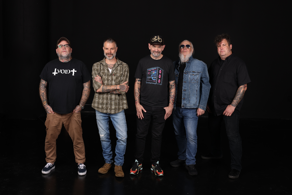 Lucero - Celebrating 20 years of “Nobody's Darlings",