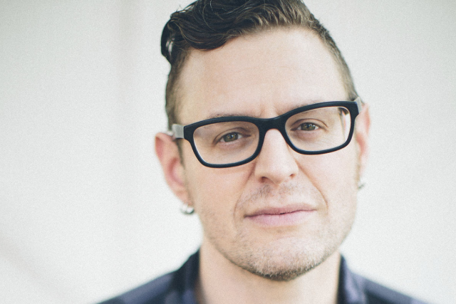 In The Round with Kevin Kadish, Brandon Jane, Ben Burgess & Emma Ogier at The Bluebird Cafe – Nashville, TN