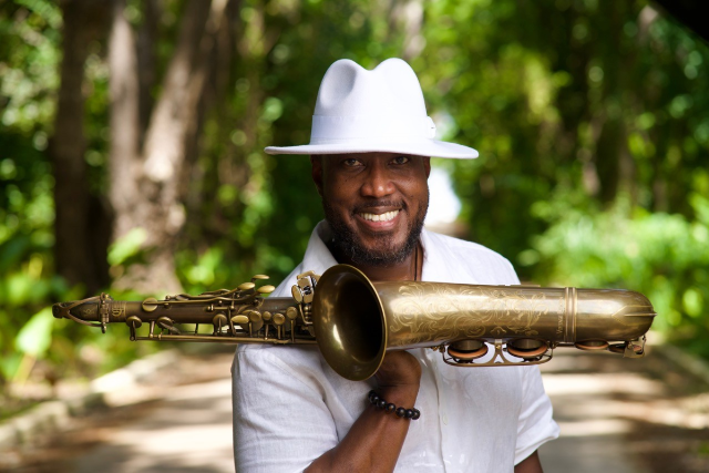 Image of RING IN THE NEW YEAR WITH ELAN TROTMAN Image of RING IN THE NEW YEAR WITH ELAN TROTMAN