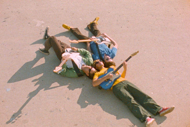 Almost Monday w/ special guest Edgehill - Alt 94.9's December to Remember