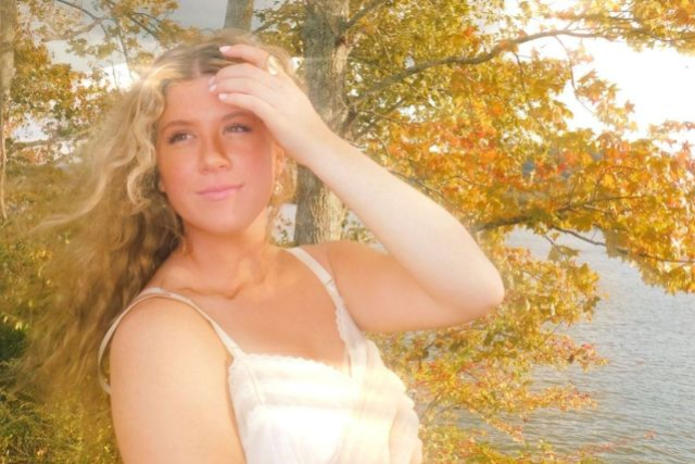 Hannah Geiser at Carol’s Pub – Chicago, IL