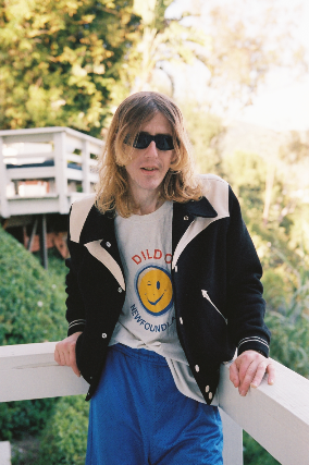 Christopher Owens w/ guest at Tractor – Seattle, WA
