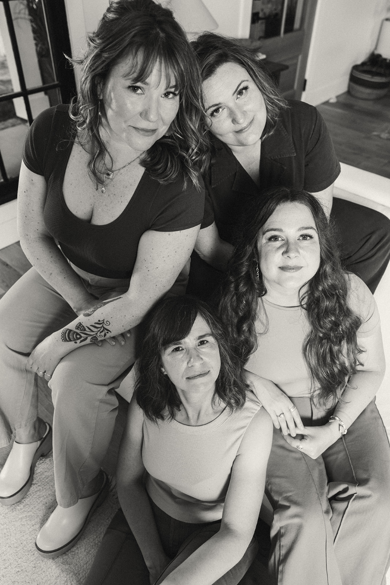 Della Mae Returns to the Tractor w/ guests