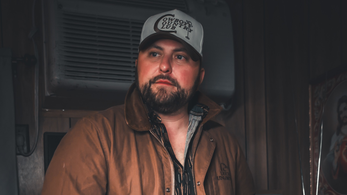 Tyler Farr - Quit Bein' Country Acoustic Tour with Gavin Hughes