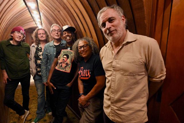 image of (((folkYEAH))) Presents: STINGRAY With YEOBO