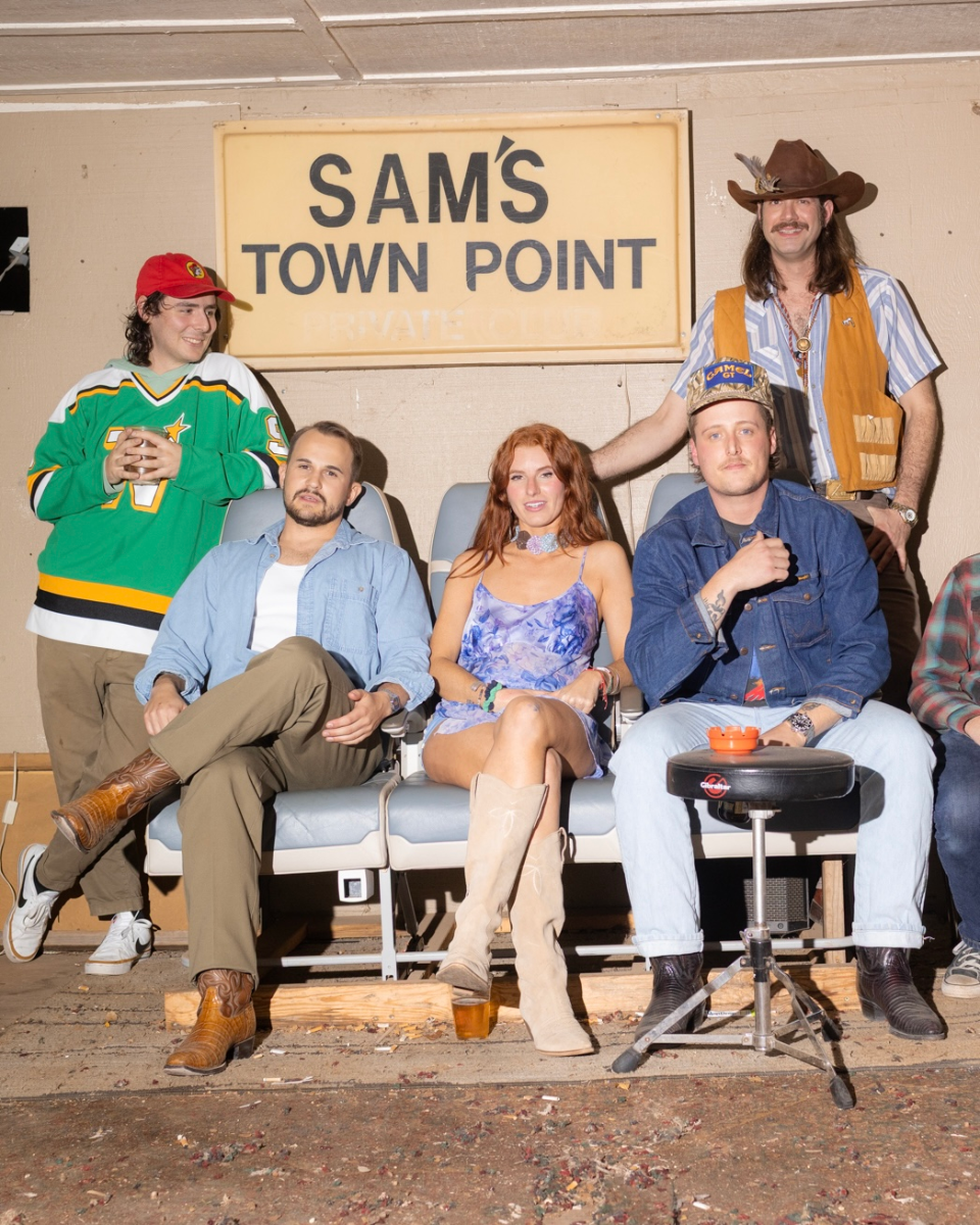 Featured Image - Valley Flower, Zara Alexandra - 26