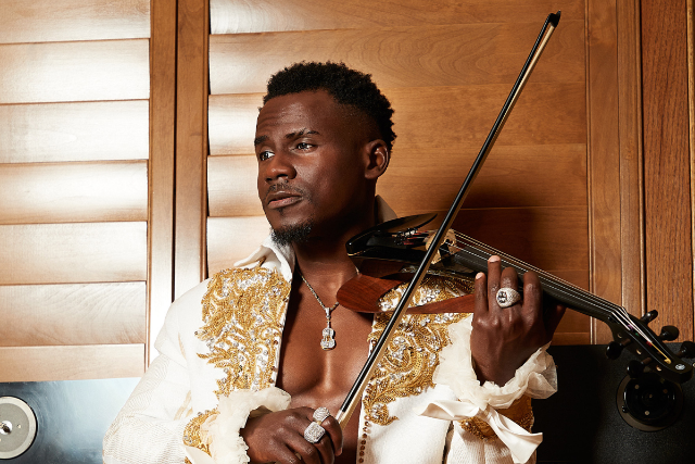 Presales to demola live!: members use these when buying pre-sale tickets