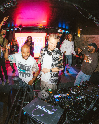 No Stress at Three Top Lounge