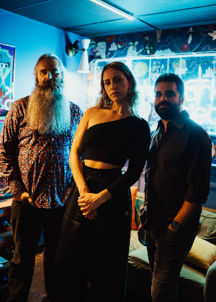 Happy Hour w/ Lily Bloom at Woodlands Tavern