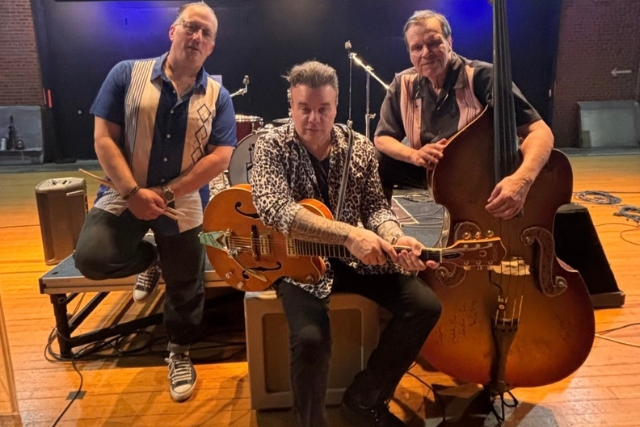 ROCK THIS TOWN TRIO - ROCKABILLY RIOT