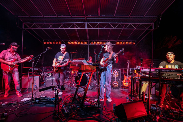 Tand w/s/g Mimikking Mars