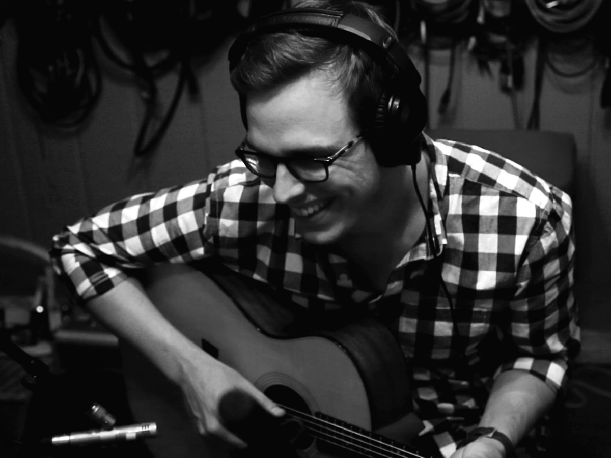 In The Round with Joseph Patton & friends