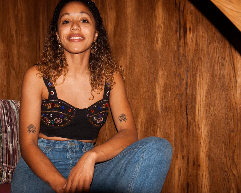 Tractor Presents: Lizzie No w/ guests AT Conor Bryne Pub
