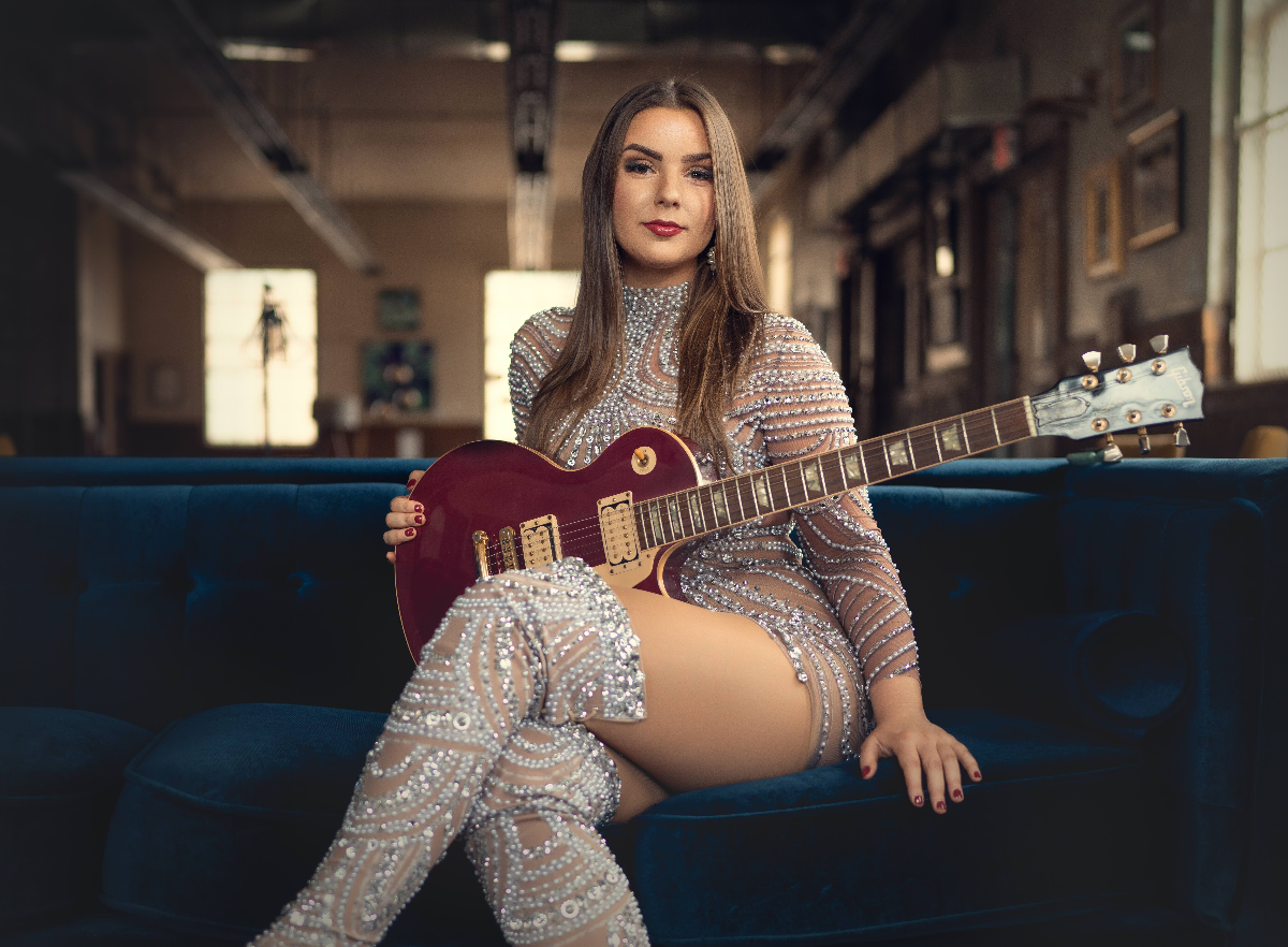 ALLY VENABLE • Brad Russell