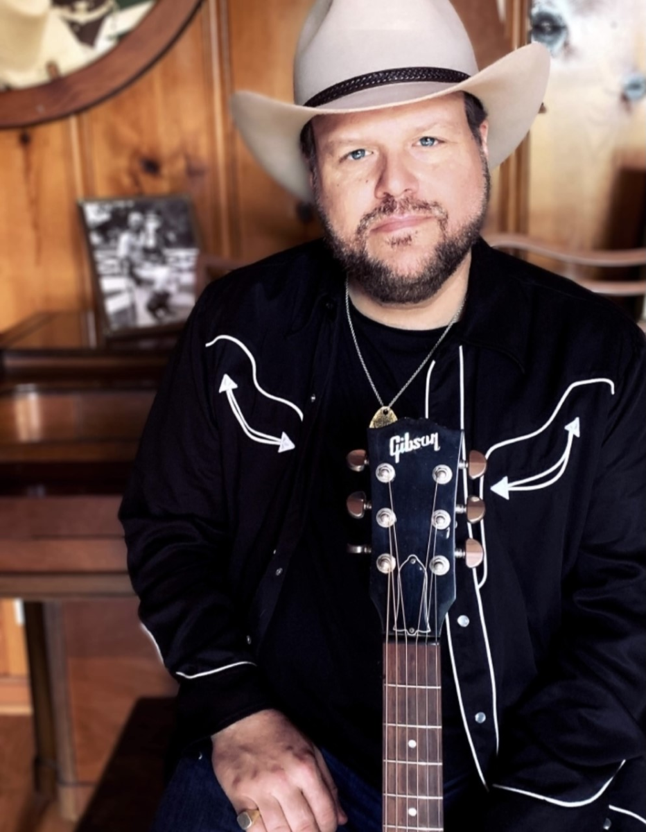 In The Round with Bobby Tomberlin, Waylon Payne & Tess Frizzell