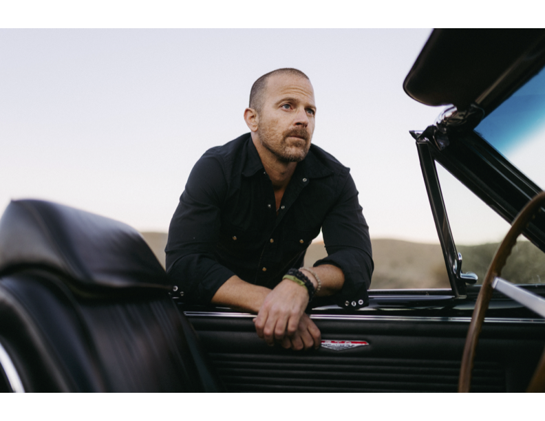 (SOLD OUT) Kip Moore with Leah Blevins