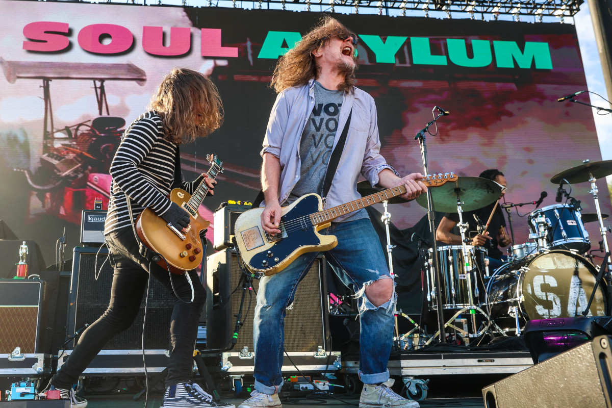 Soul Asylum, The Props