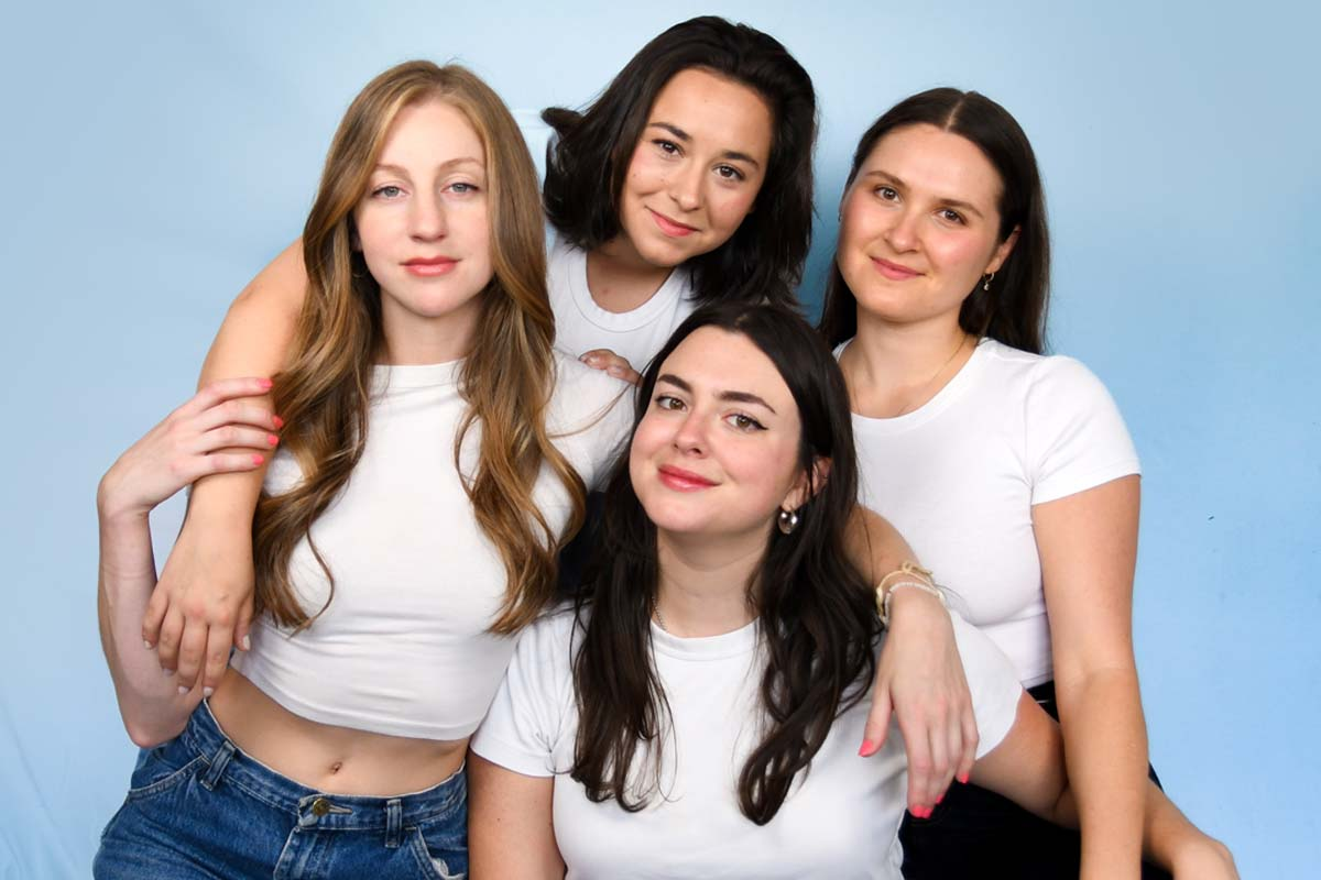 Yard Sale Girls (18+)
