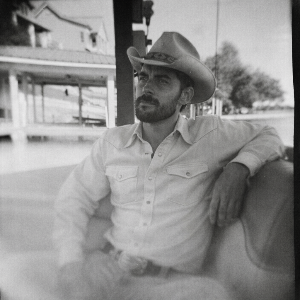 Robert Ellis w/ Philip Bowen