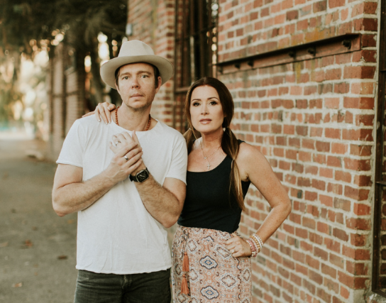In The Round with O’Shea, Nick Schwarz & Imogen Clark at The Bluebird Cafe – Nashville, TN