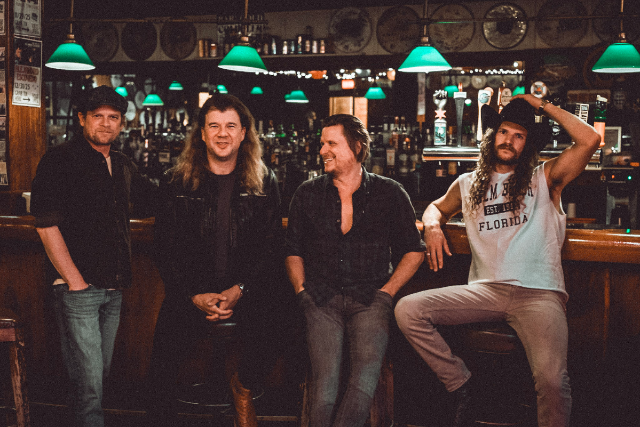 Yarn at Woodlands Tavern