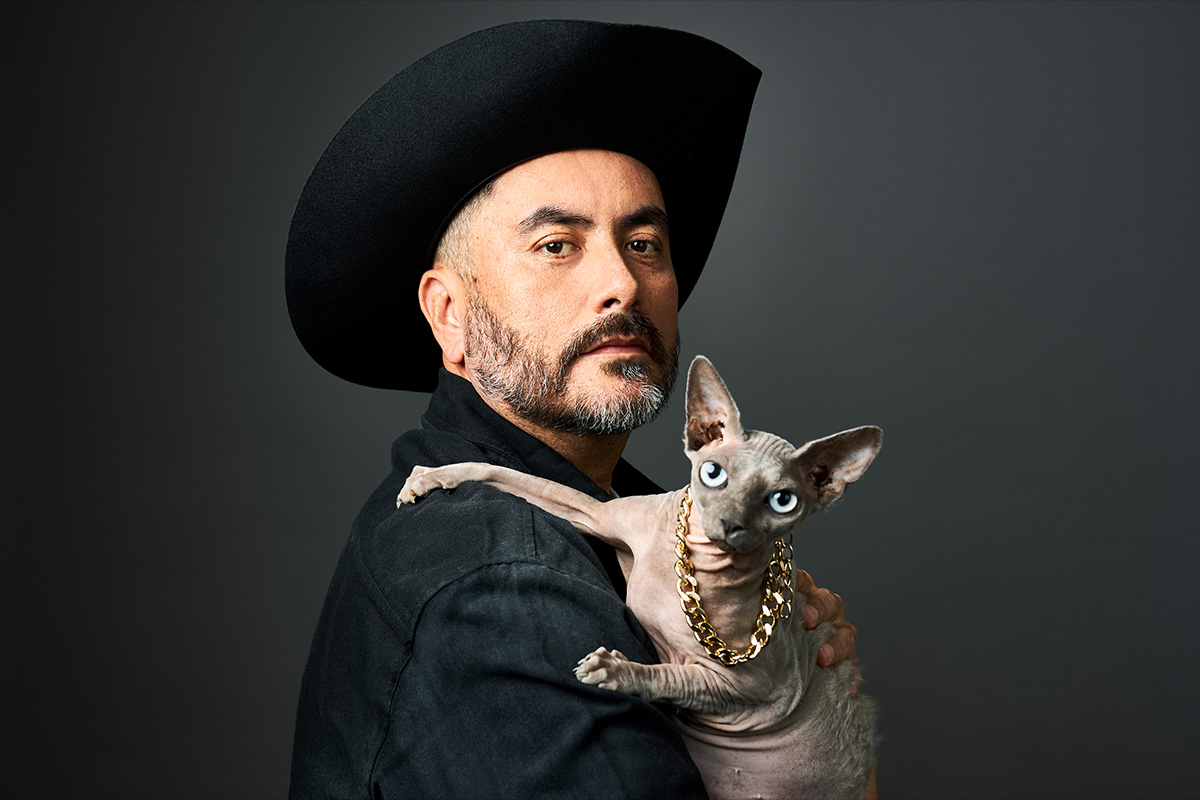 Alfred Robles: Vatos with Gatos